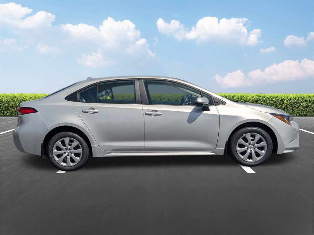 New 2026 Toyota Corolla LE FWD image 3