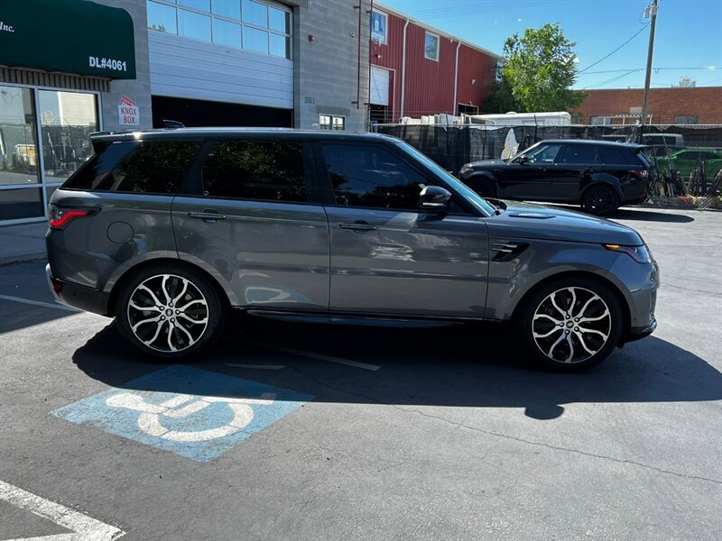 Used 2019 Land Rover Range Rover Sport HSE AWD/4WD image 8