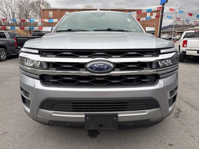 Used 2024 Ford Expedition Limited image 4