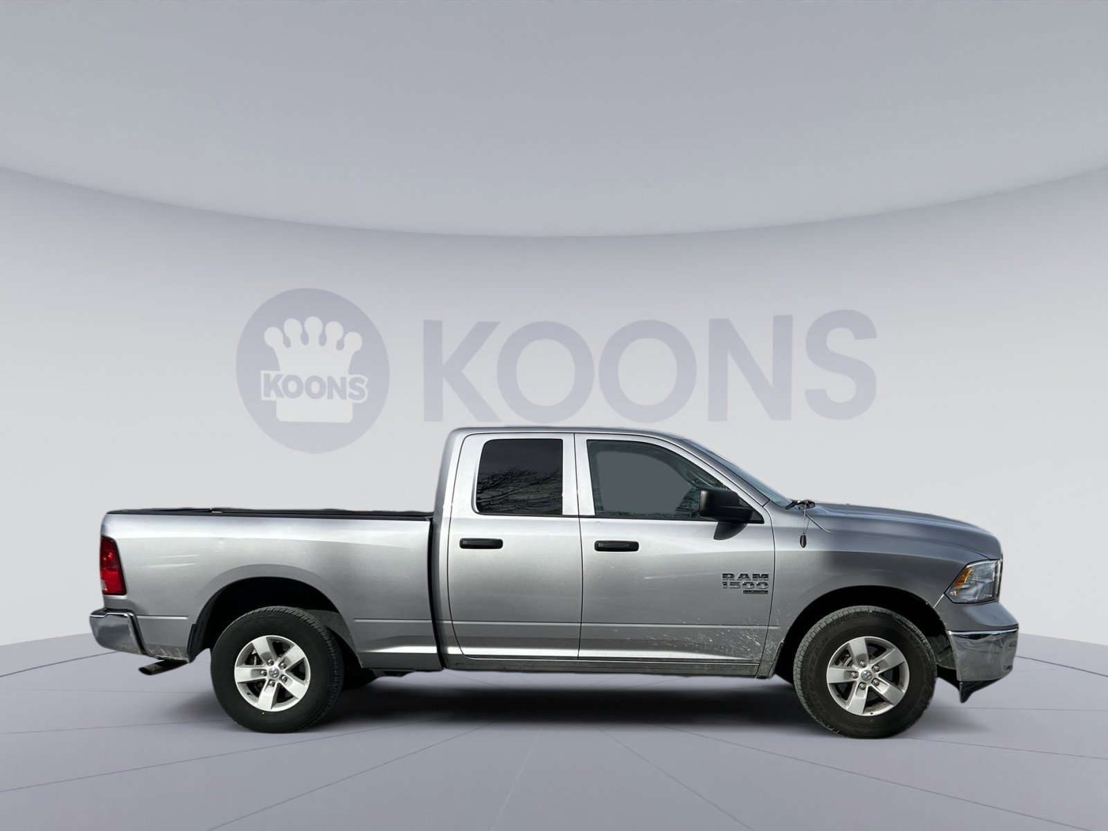 Used 2024 RAM 1500 Classic SLT image 7