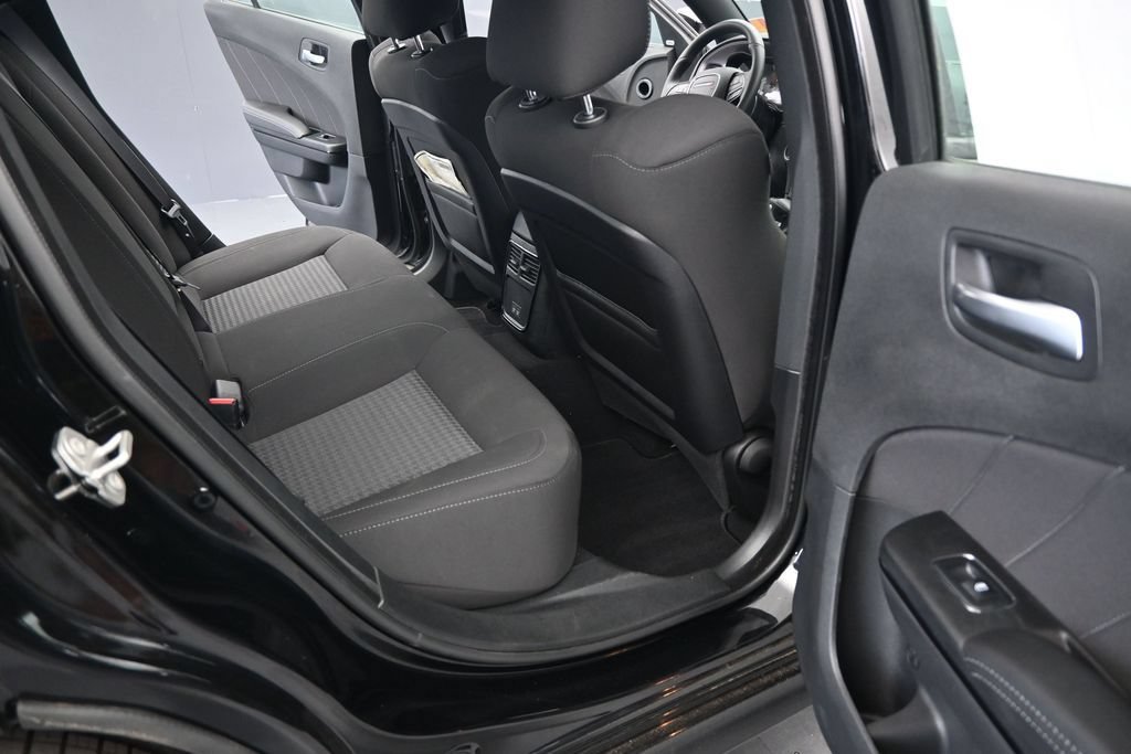 Used 2023 Dodge Charger R/T w/ Blacktop Package RWD image 9
