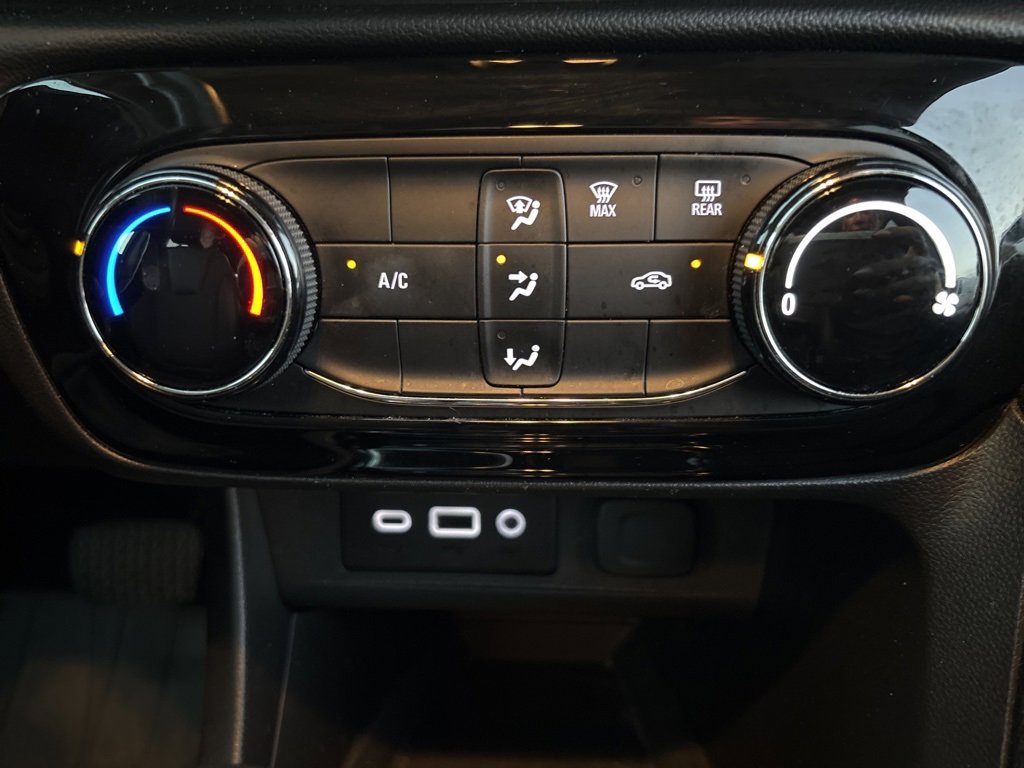 Used 2021 Buick Encore GX Preferred image 33