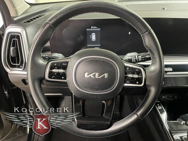 Used 2024 Kia Sorento S image 14