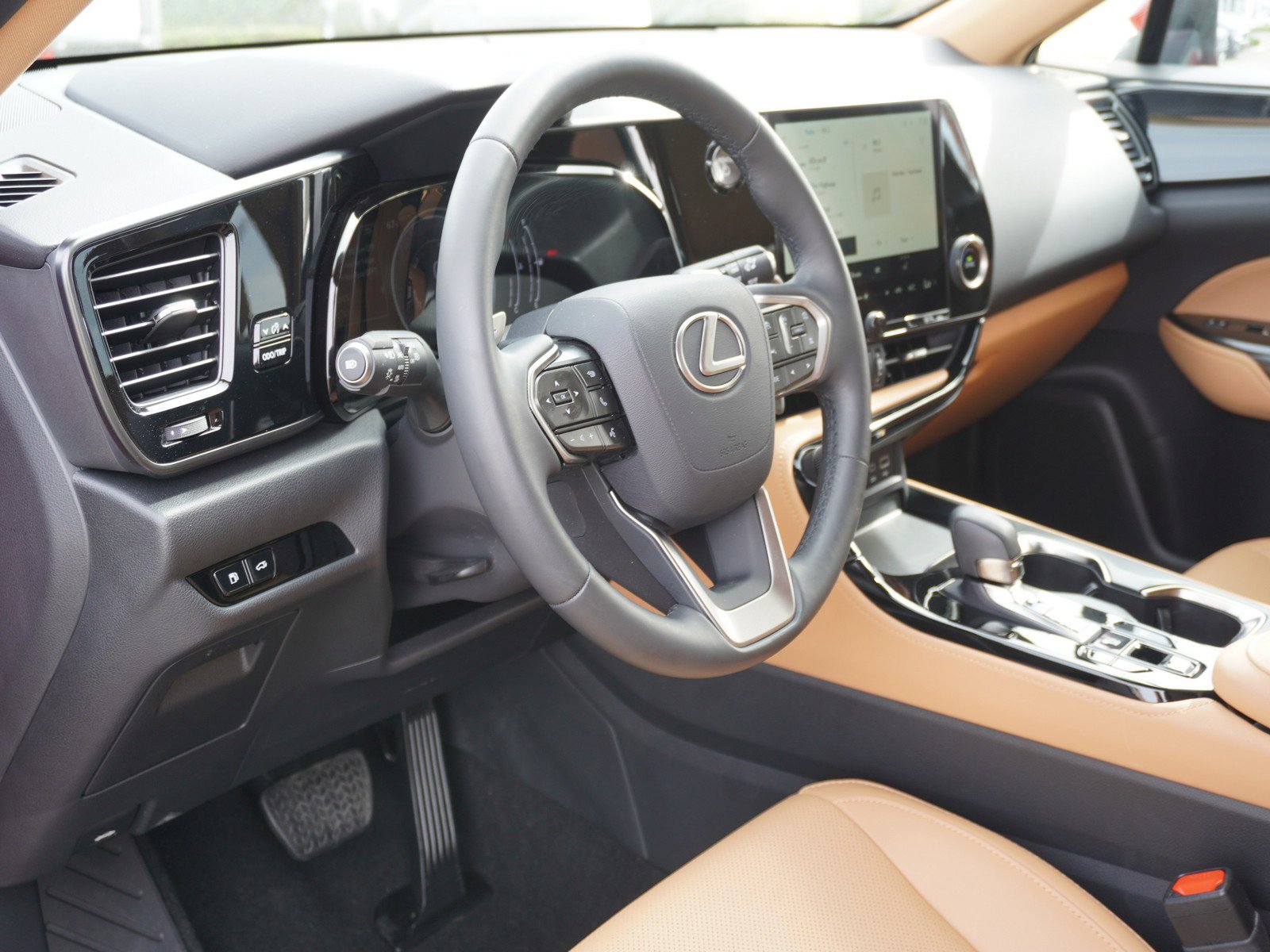 Used 2024 Lexus NX 350h AWD w/ Cold Area Package image 20