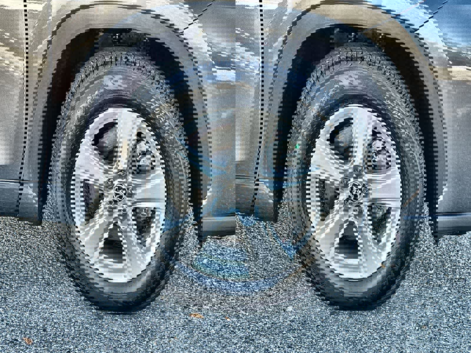 Used 2022 Toyota Highlander L image 14