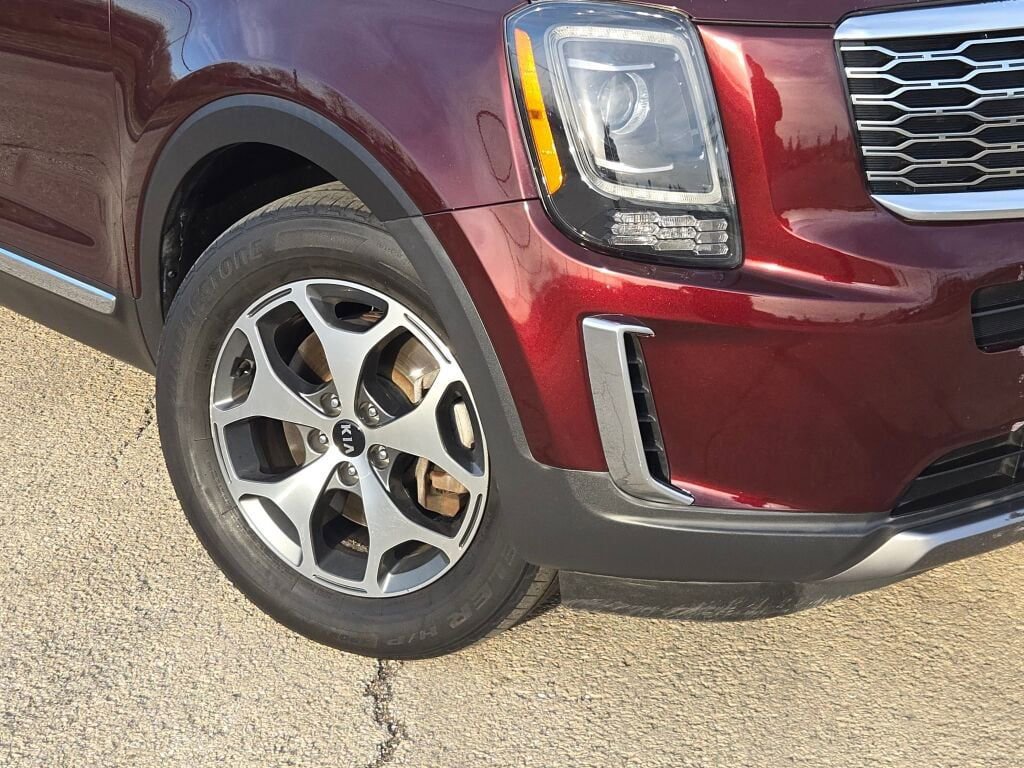 Used 2020 Kia Telluride EX image 3