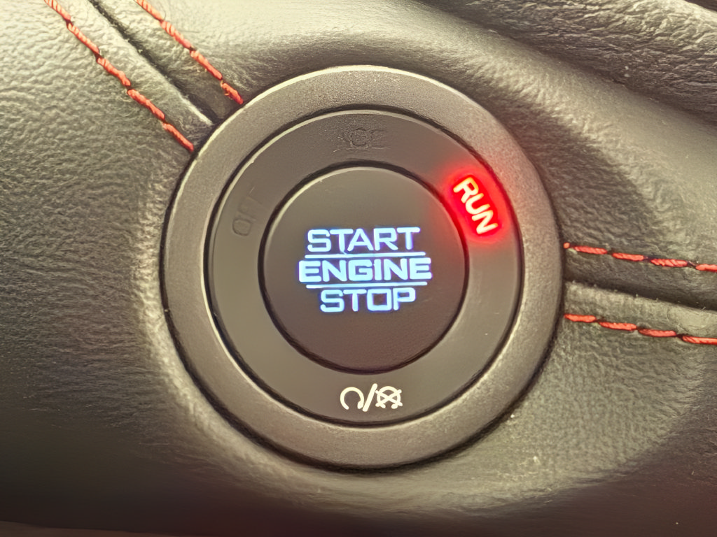 Used 2025 Dodge Durango GT RWD image 24