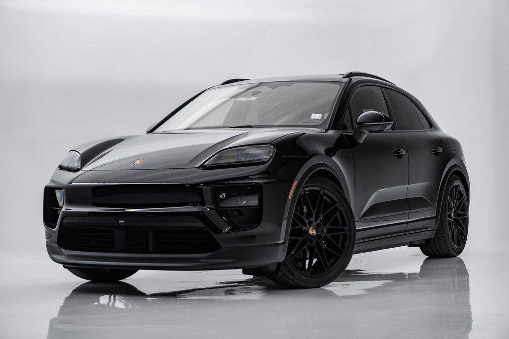 New 2026 Porsche Macan 4 Electric image 1