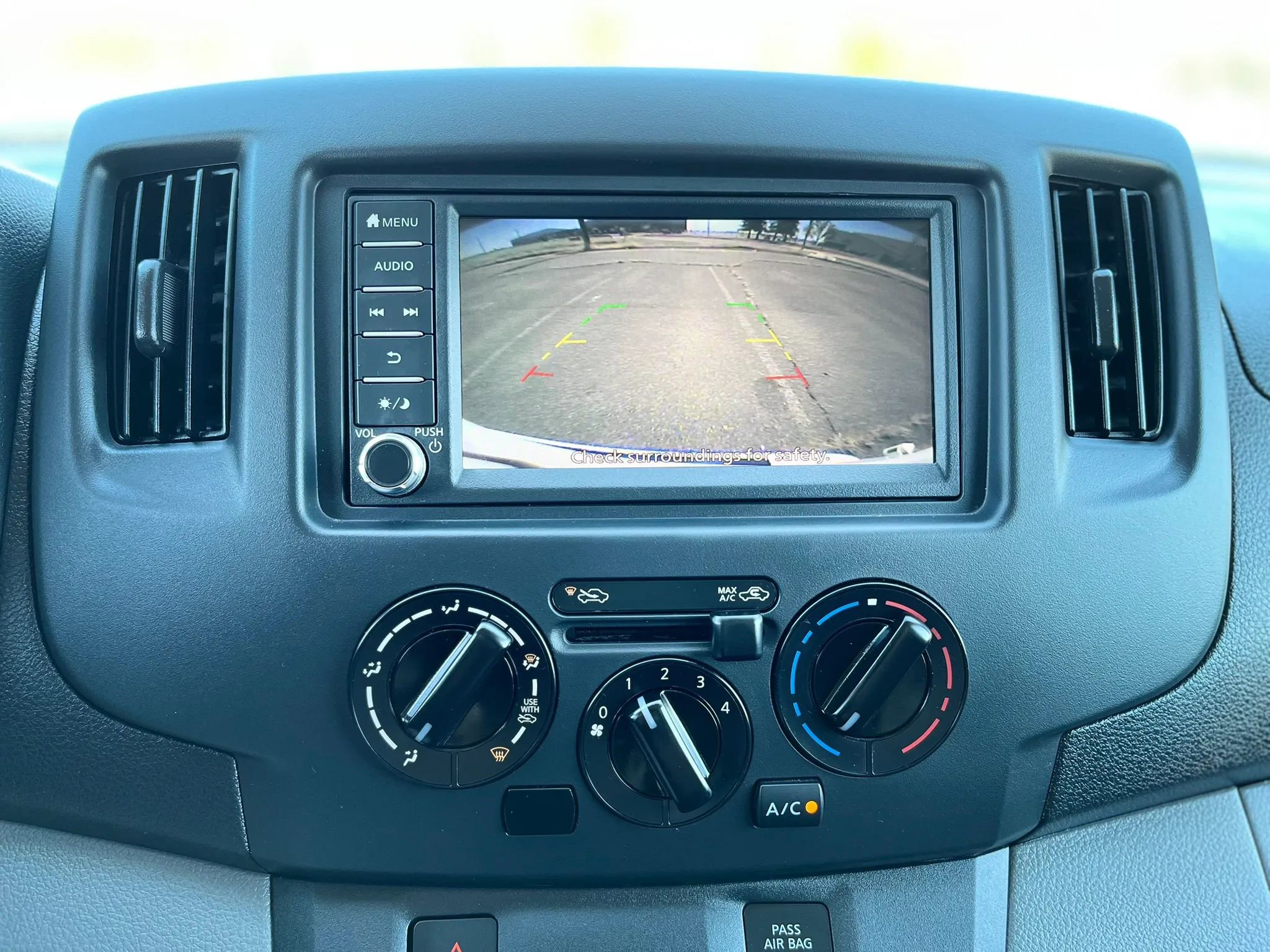 Used 2021 Nissan NV200 S image 20