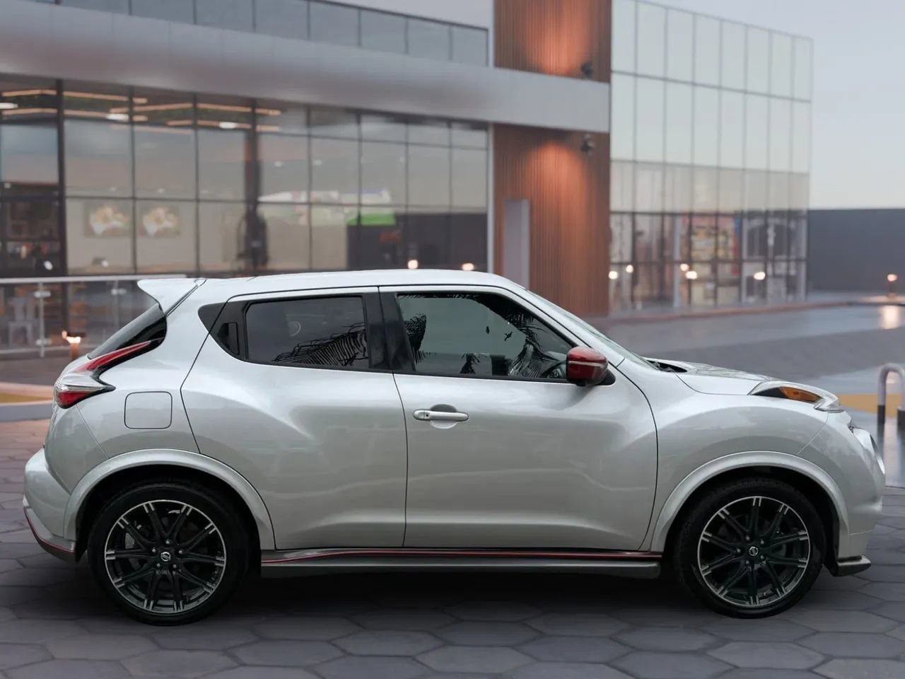 Used 2015 Nissan Juke NISMO AWD/4WD image 7
