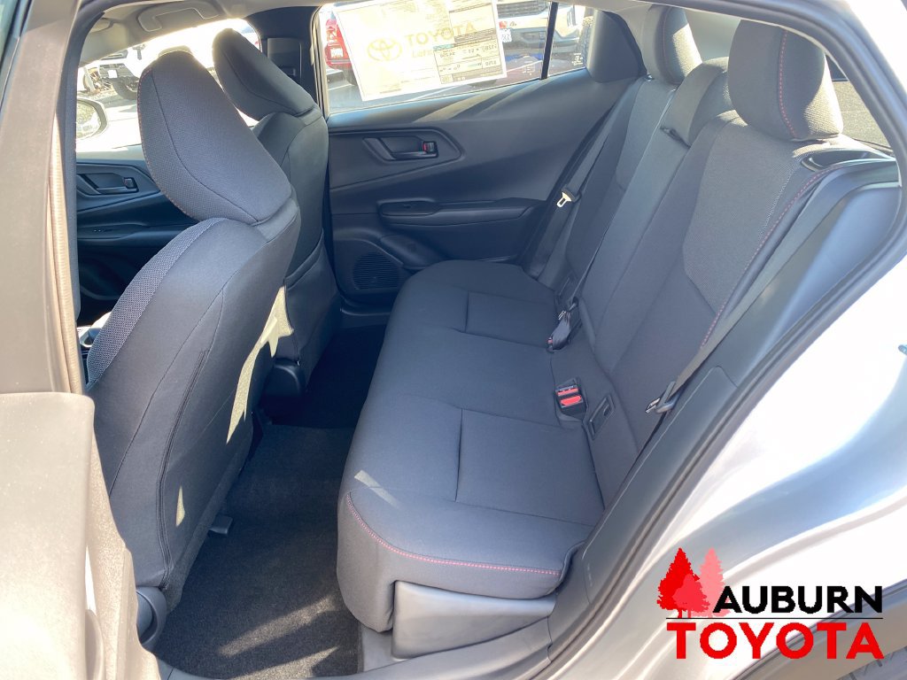 New 2027 Toyota Prius Plug-In Hybrid FWD image 18