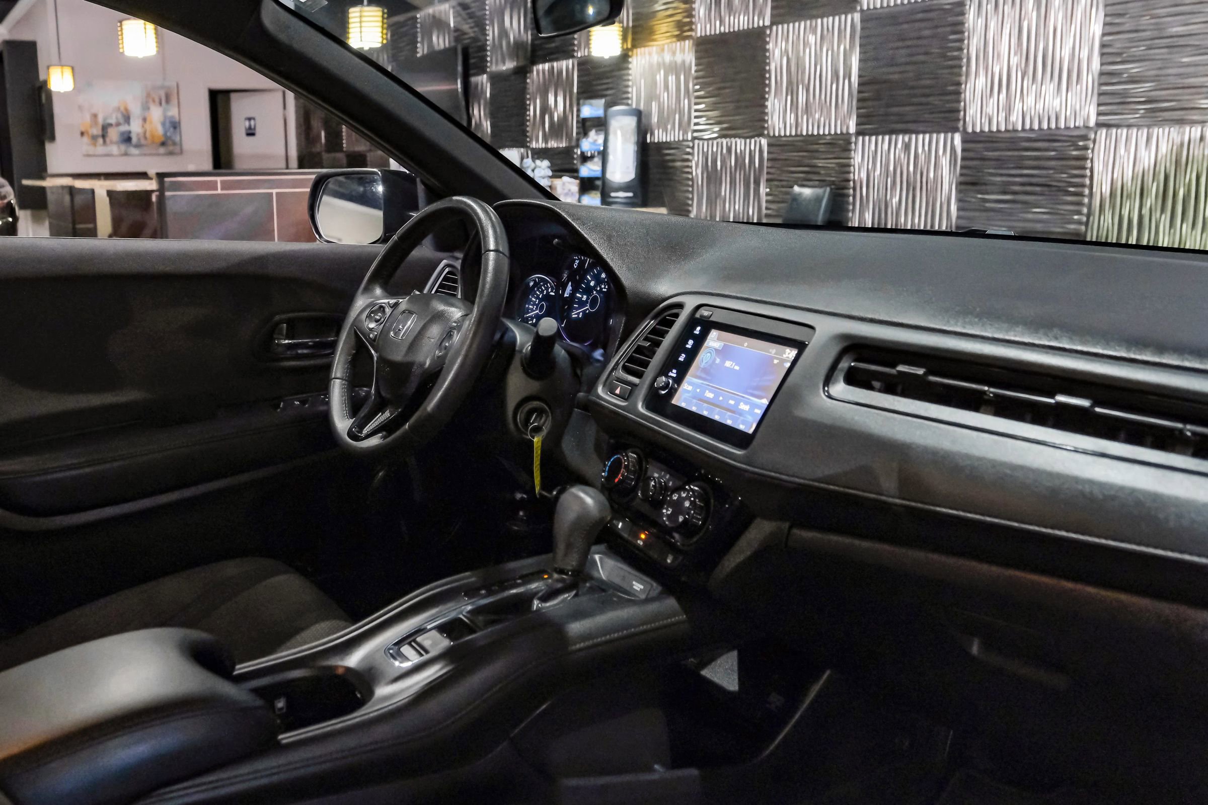Used 2022 Honda HR-V Sport image 19