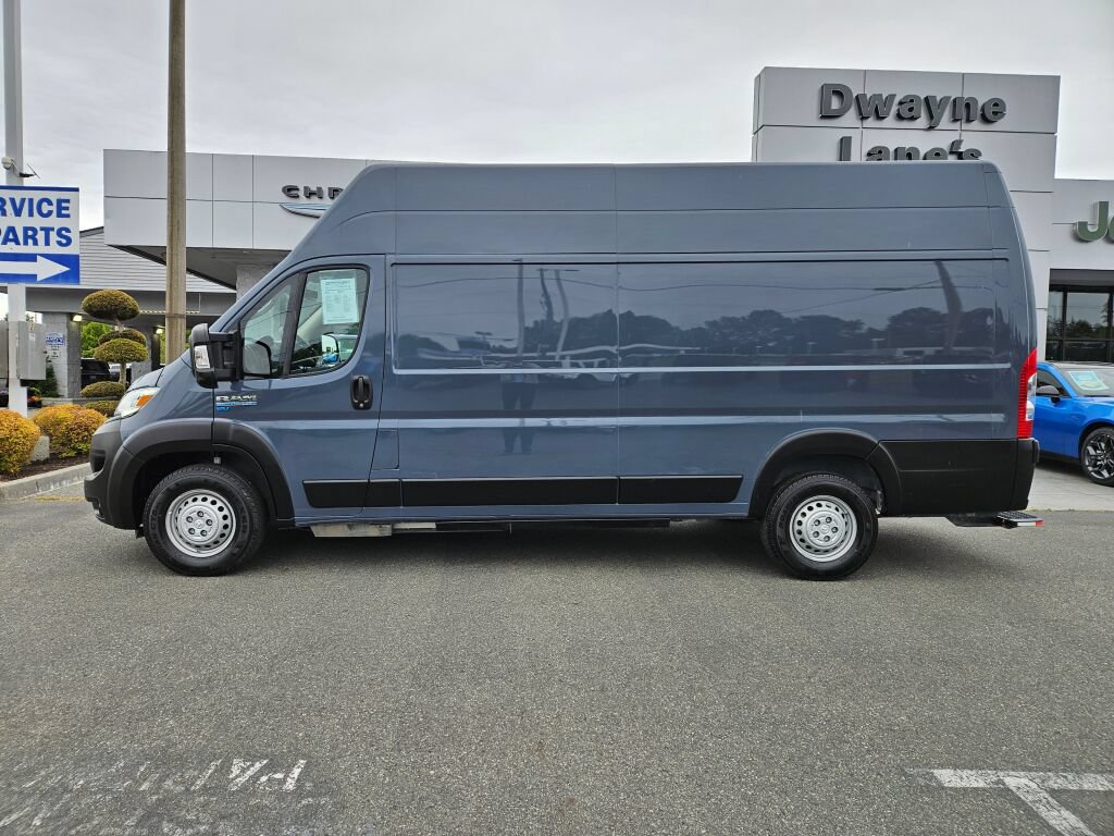 Used 2024 RAM ProMaster 3500 FWD image 2