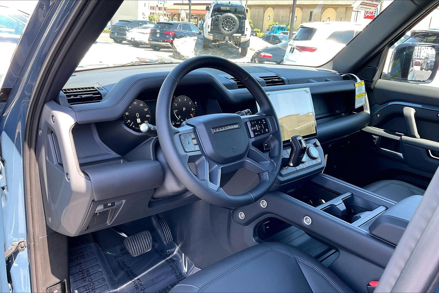 New 2026 Land Rover Defender 110 X-Dynamic SE AWD/4WD image 12
