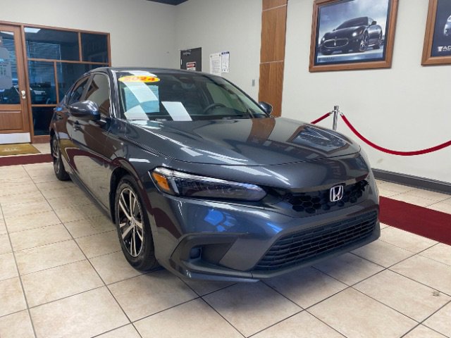 Used 2024 Honda Civic LX image 1