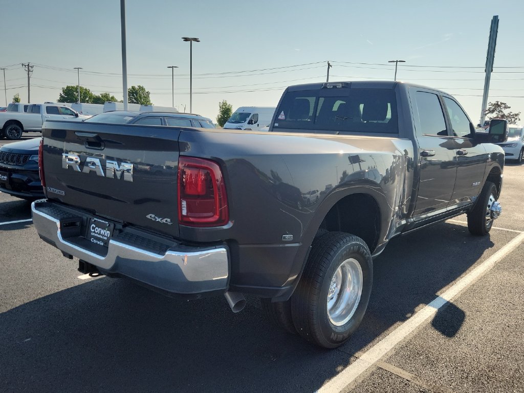 New 2026 RAM 3500 Laramie AWD/4WD image 8