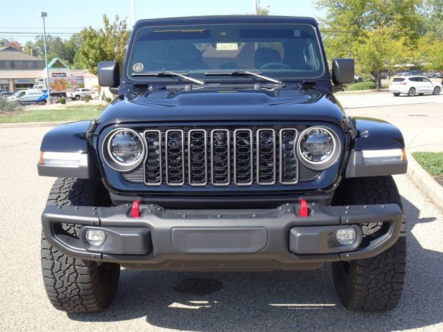 Used 2024 Jeep Gladiator Rubicon AWD/4WD image 8