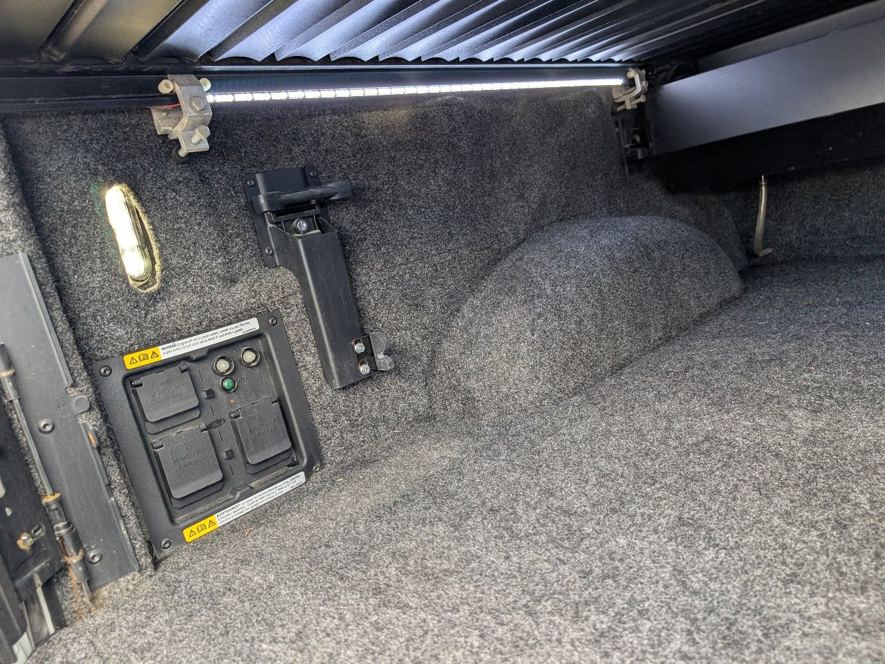 Used 2022 Ford F150 Platinum w/ Equipment Group 701A High image 14