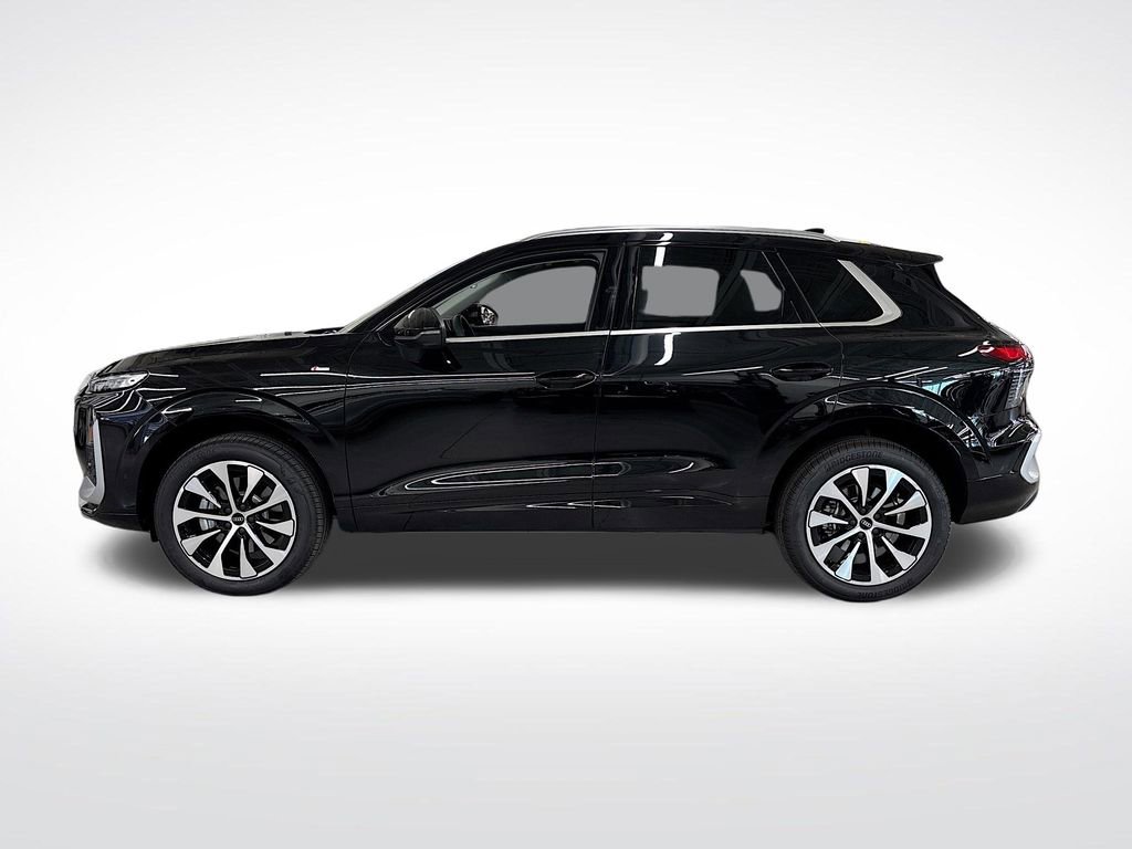 New 2026 Audi Q3 quattro 2.0T AWD/4WD image 2
