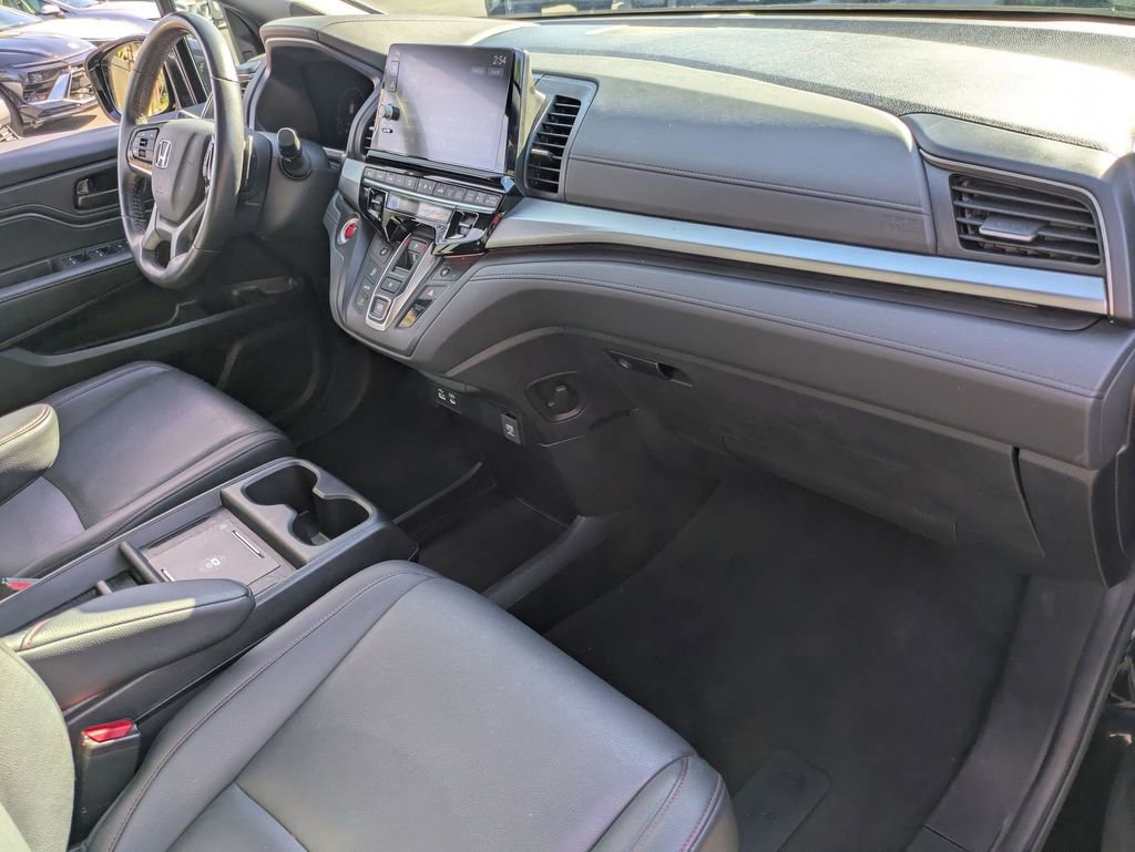 Used 2025 Honda Odyssey Sport-L image 31