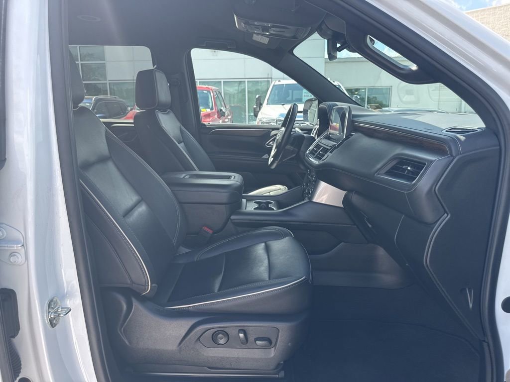 Used 2024 Chevrolet Tahoe Premier RWD image 14