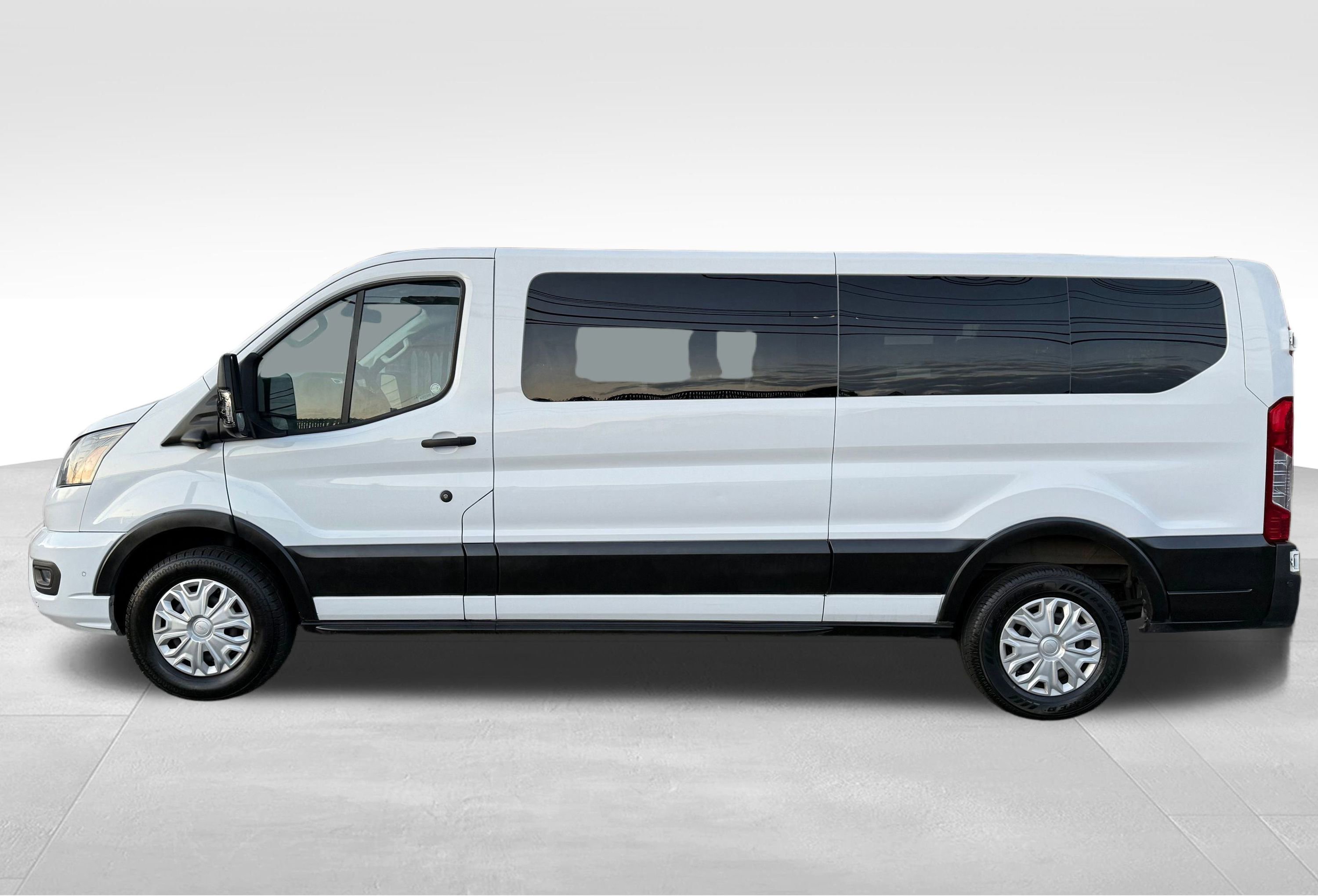 Used 2023 Ford Transit 350 XLT RWD image 10