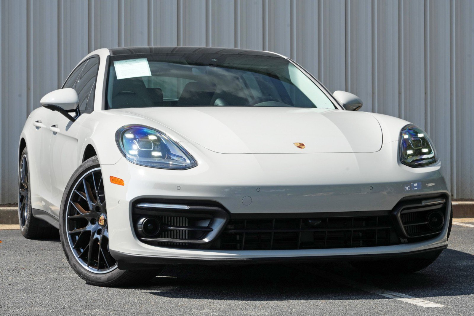 Used 2023 Porsche Panamera Platinum Edition RWD image 4