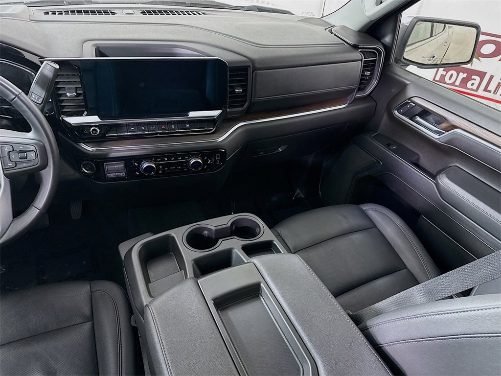 Used 2025 GMC Sierra 1500 SLT image 25