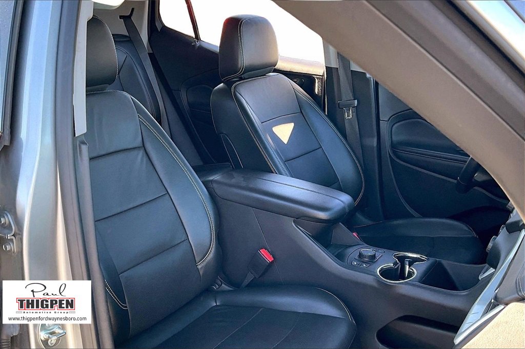 Used 2024 GMC Terrain SLT image 7