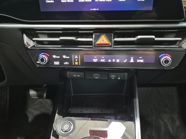 Certified 2024 Kia Niro Wind w/ Wind Preserve Package FWD image 23