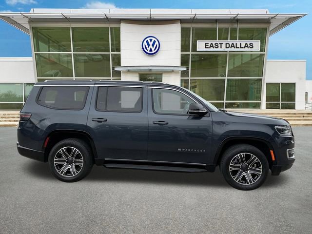 Used 2024 Jeep Wagoneer Series II w/ Flexible Seating Group AWD/4WD image 2
