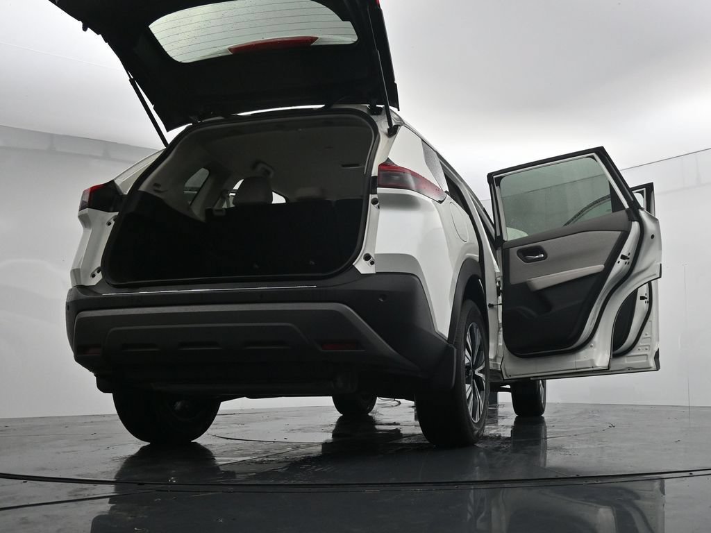 Used 2023 Nissan Rogue SV AWD/4WD image 40