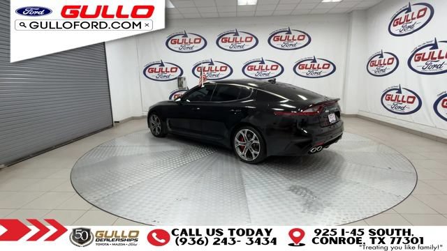 Used 2020 Kia Stinger GT1 RWD image 6