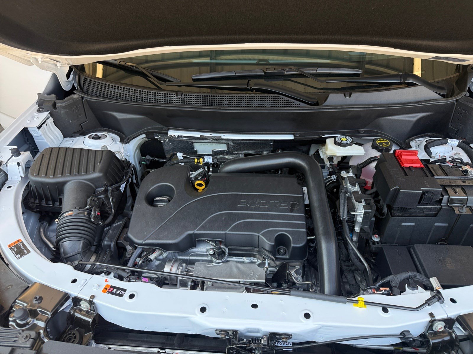 New 2027 Chevrolet Equinox LT w/ Convenience Package II FWD image 30