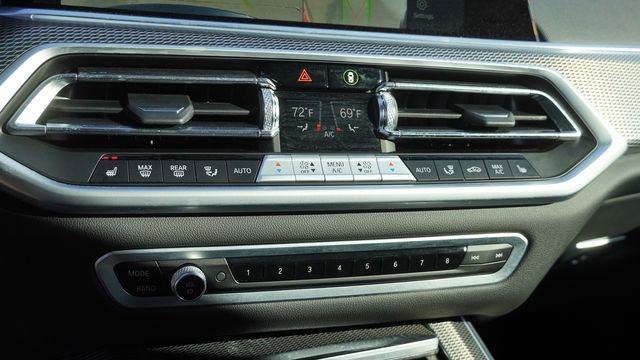 Used 2023 BMW X5 sDrive40i w/ M Sport Package image 25