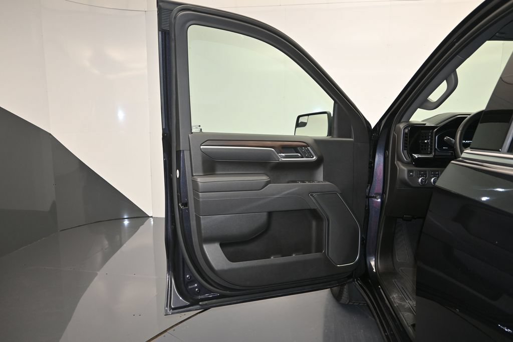 Certified 2025 GMC Sierra 1500 SLT AWD/4WD image 10