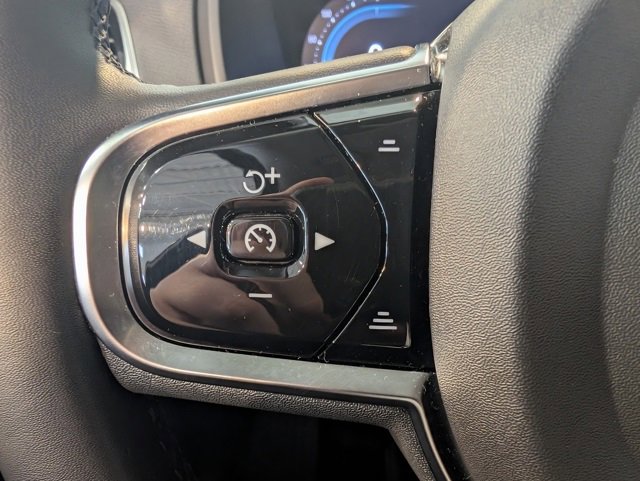 Used 2024 Volvo XC90 B6 Plus w/ Protection Package Premier image 20