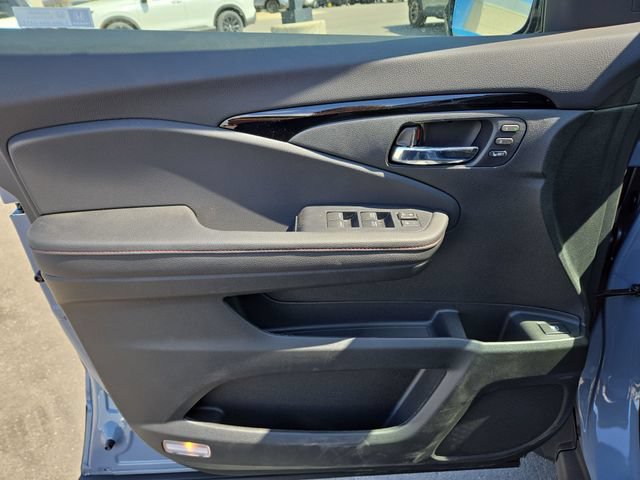 New 2026 Honda Ridgeline Black Edition image 16
