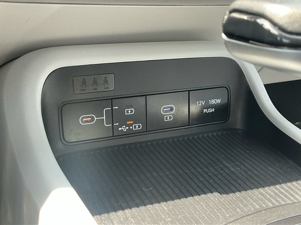 Used 2024 Hyundai Kona SEL FWD image 21