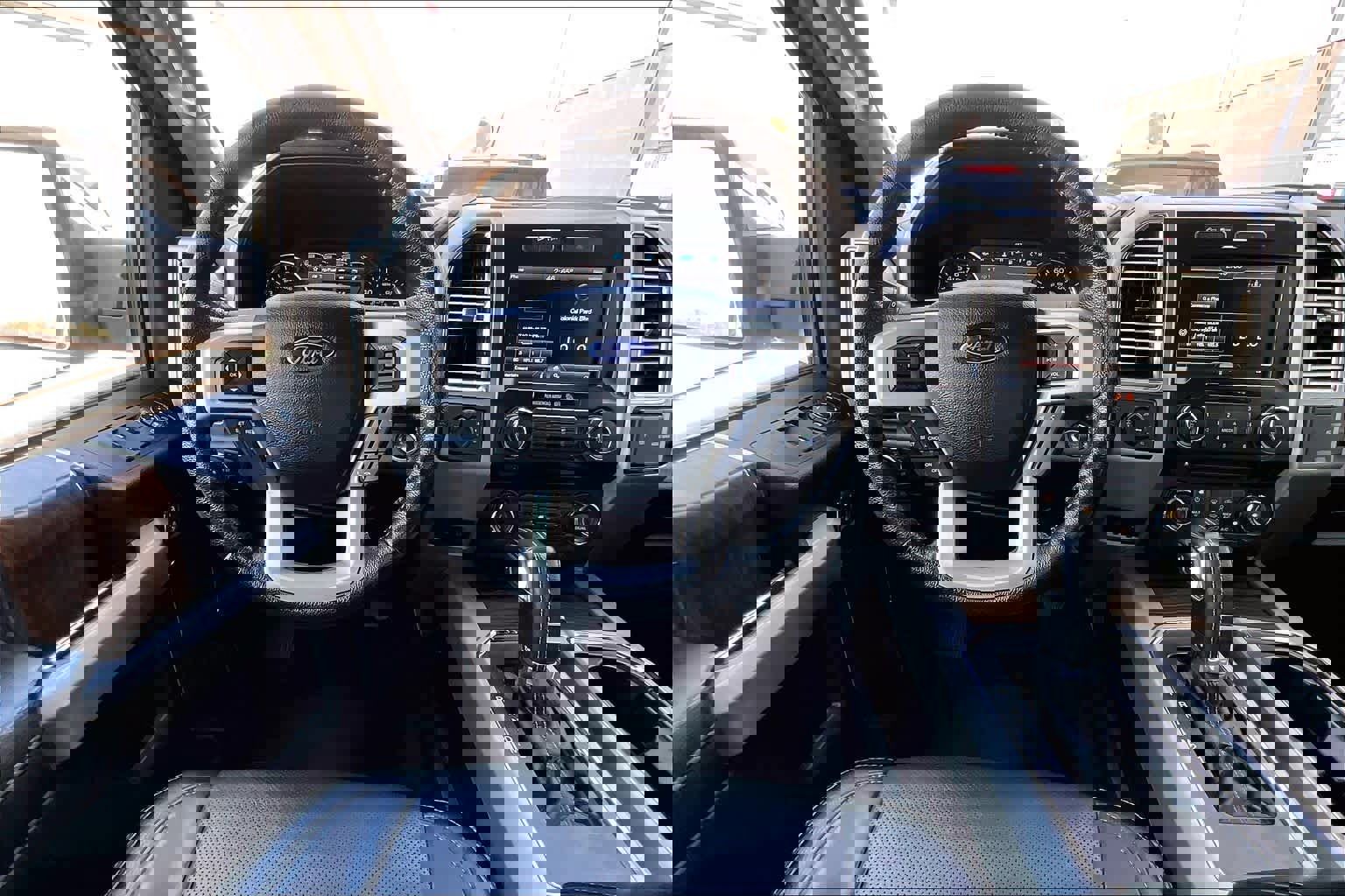 Used 2015 Ford F150 Lariat image 6