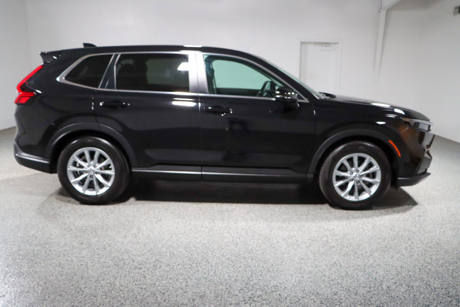 Used 2024 Honda CR-V EX image 6
