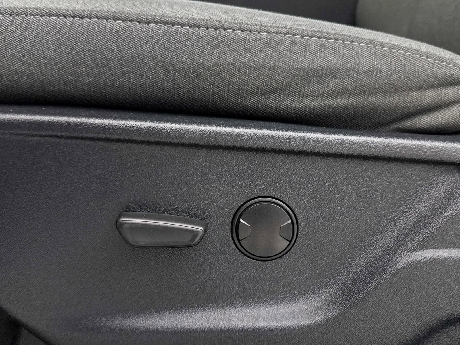 Used 2024 Ford F150 XLT w/ FX4 Off-Road Package image 26