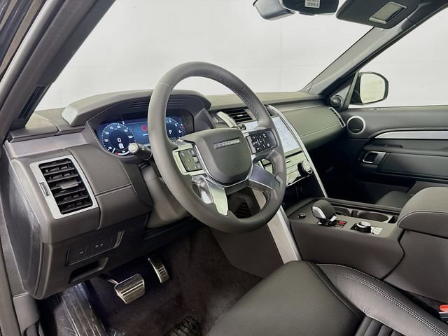 New 2026 Land Rover Discovery Limited Edition AWD/4WD image 9