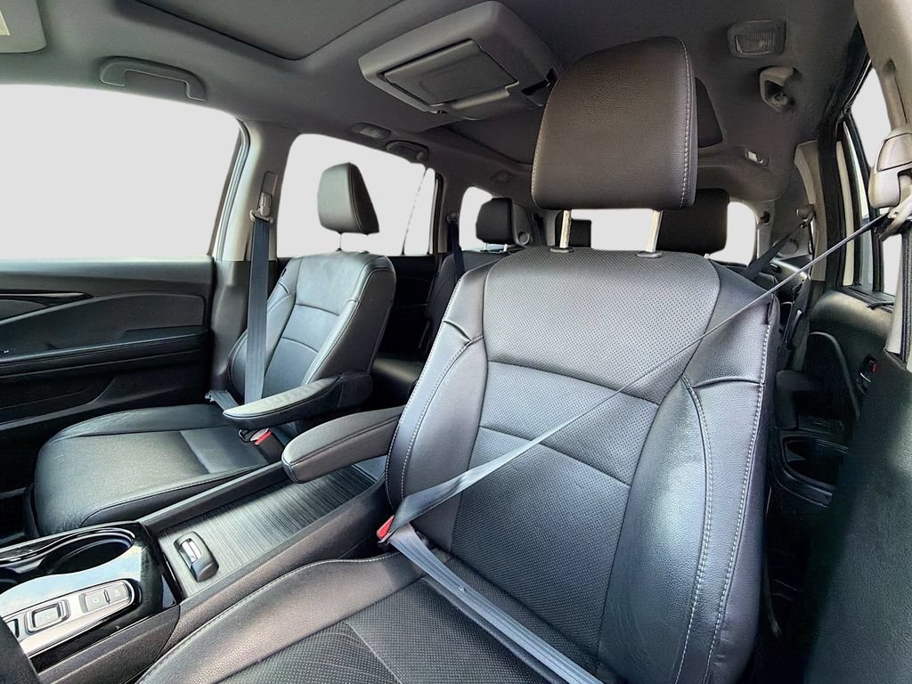 Used 2021 Honda Pilot Elite image 22