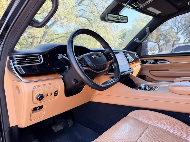 Used 2022 Jeep Grand Wagoneer Series III image 7