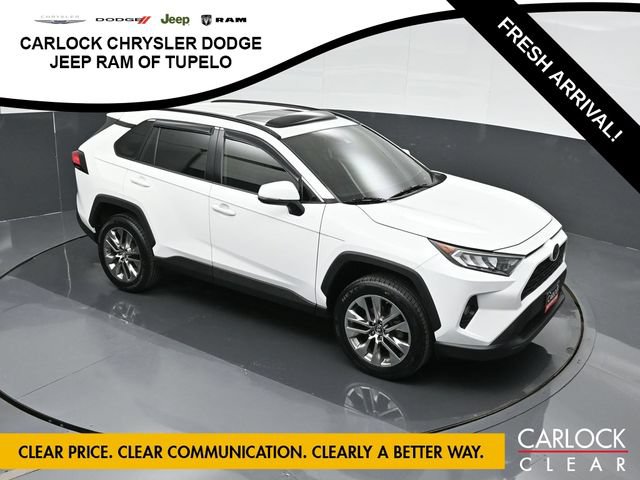 Used 2019 Toyota RAV4 XLE Premium w/ Cold Weather Package FWD image 51