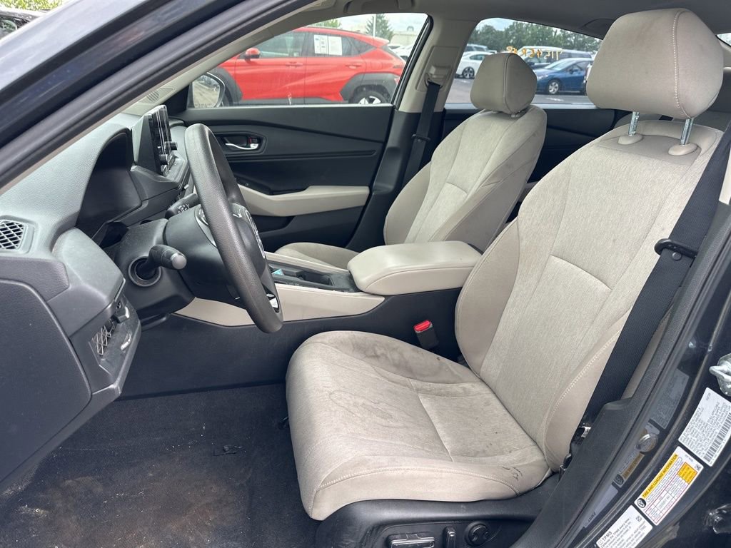 Used 2025 Honda Accord SE image 17