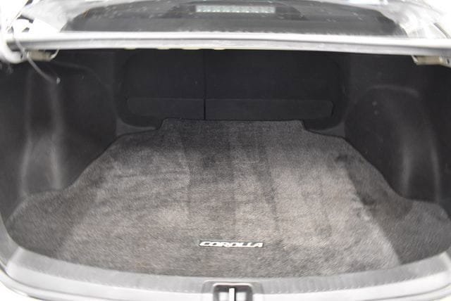 Used 2020 Toyota Corolla SE w/ Carpet Mat Package (TMS) FWD image 16