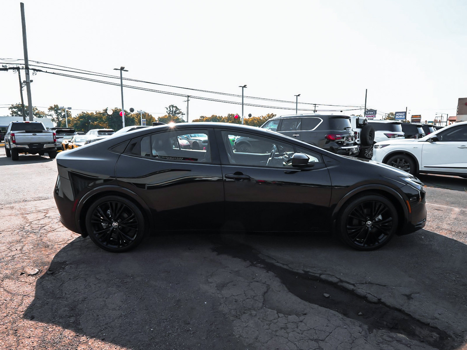 Used 2025 Toyota Prius AWD image 7