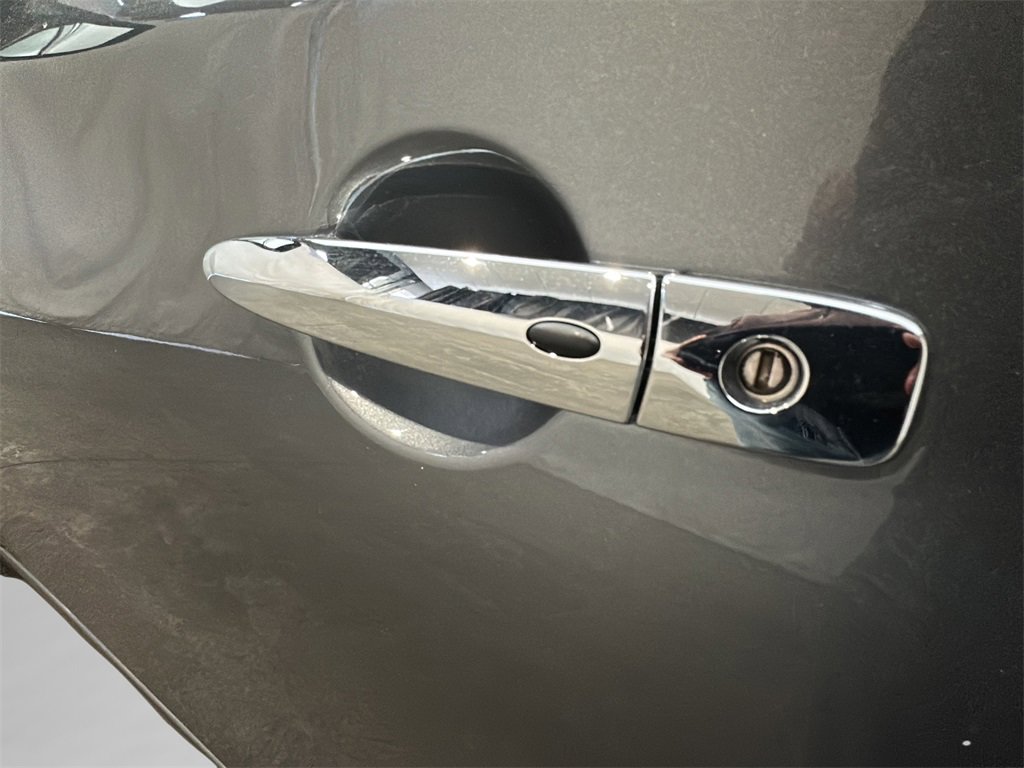 Used 2018 Nissan Sentra SV image 5